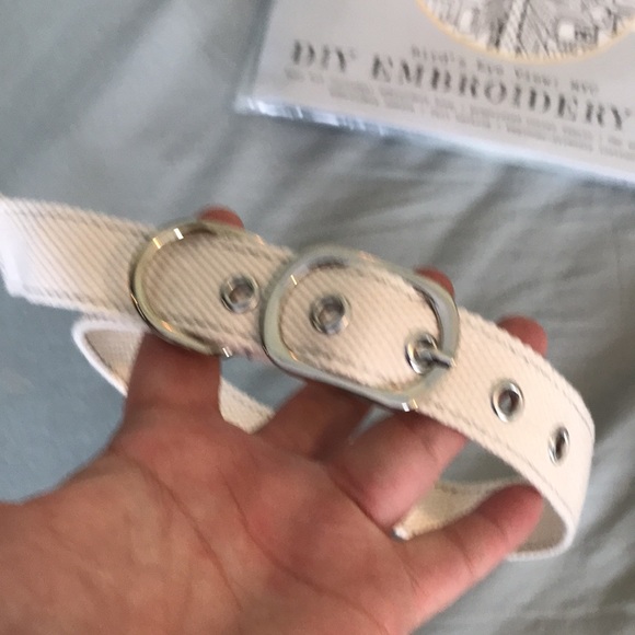 NWT Lot of Two Embroidery Kits. Large Dog Collar & NYC Skyline. - Picture 11 of 13